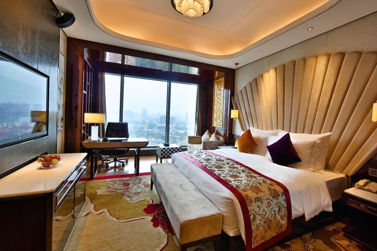 Chengdu Cynn Hotel Exterior photo