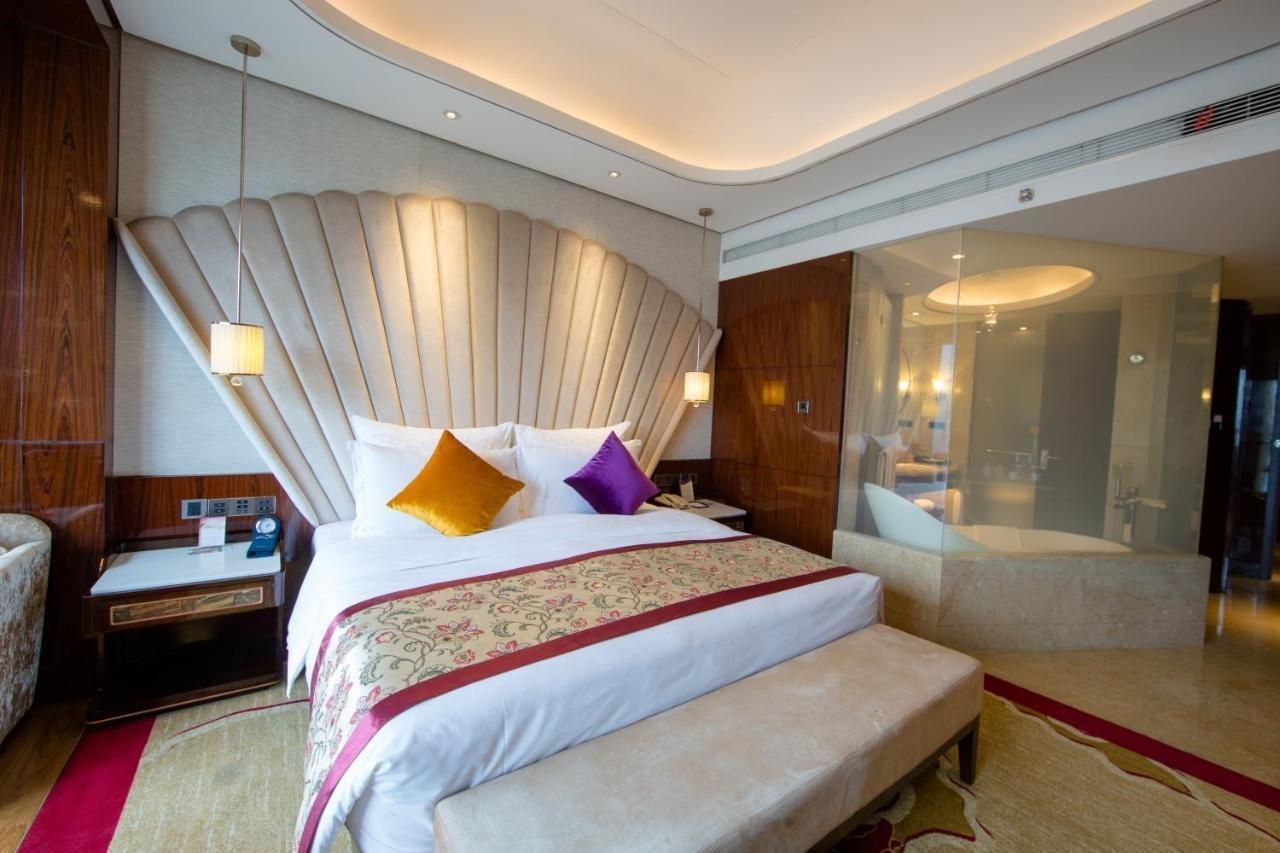 Chengdu Cynn Hotel Exterior photo