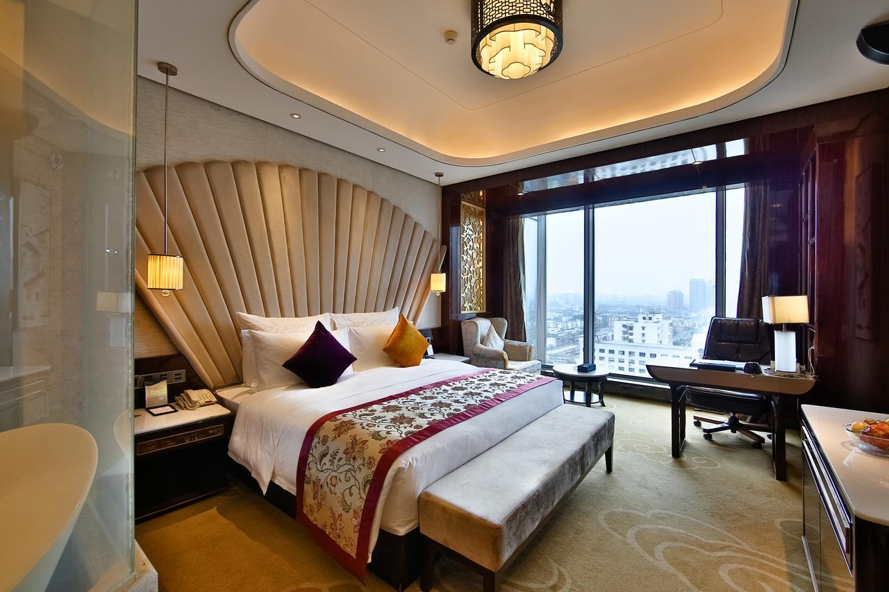 Chengdu Cynn Hotel Exterior photo