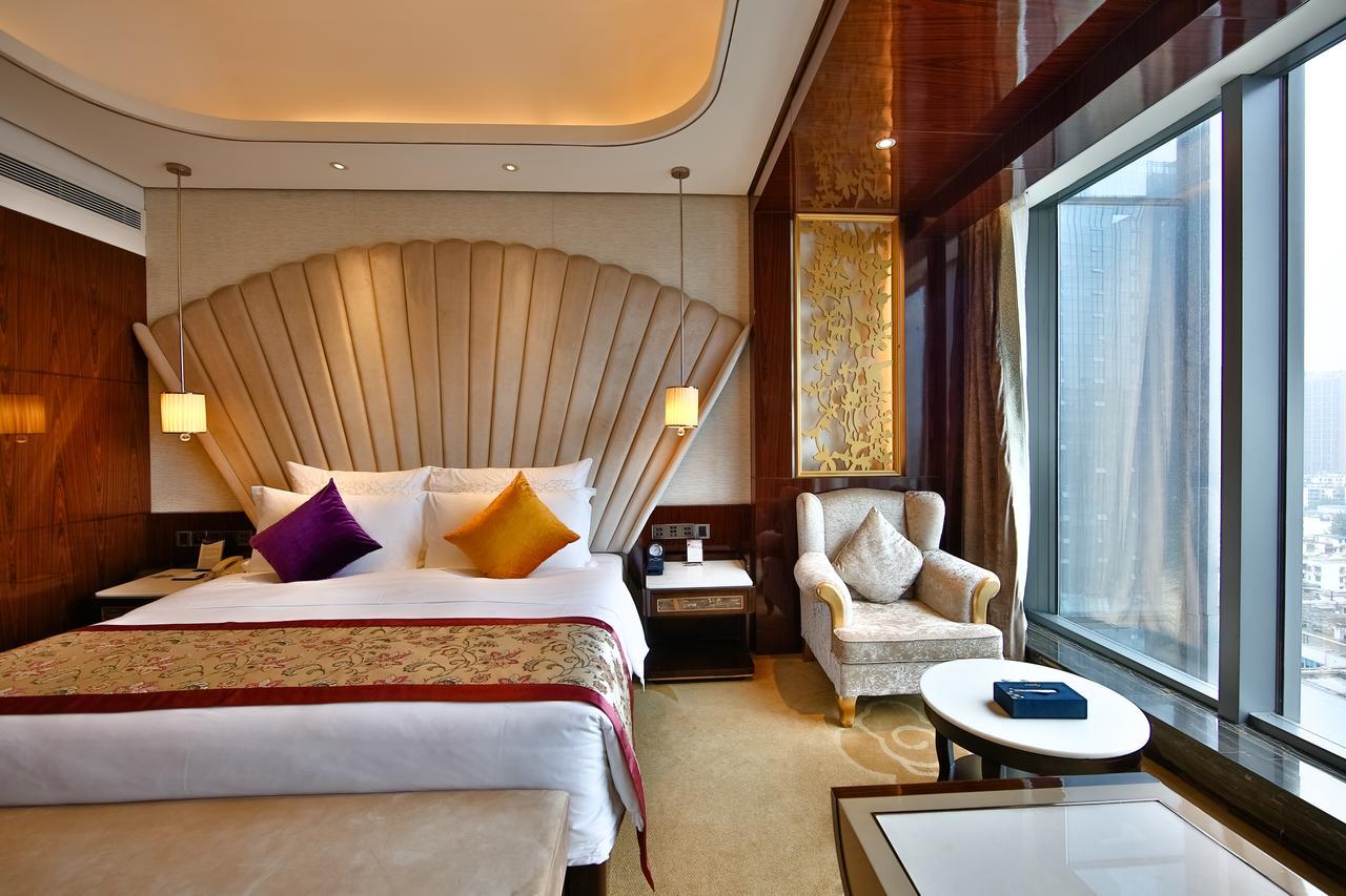 Chengdu Cynn Hotel Exterior photo